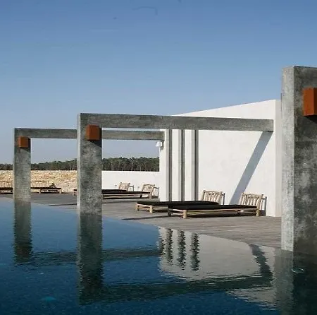 Areias Do Seixo Charm & Residences Hotel A dos Cunhados